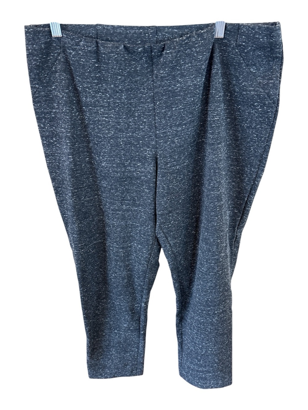 Heathered Charcoal Knit Capri Pants